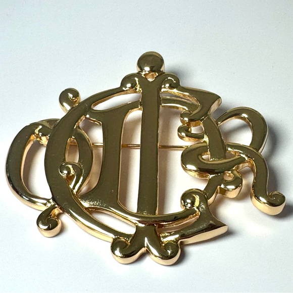 Vintage Christian Dior Gold Tone Crest Monogram Logo Brooch With Original Box - Picture 3 of 9